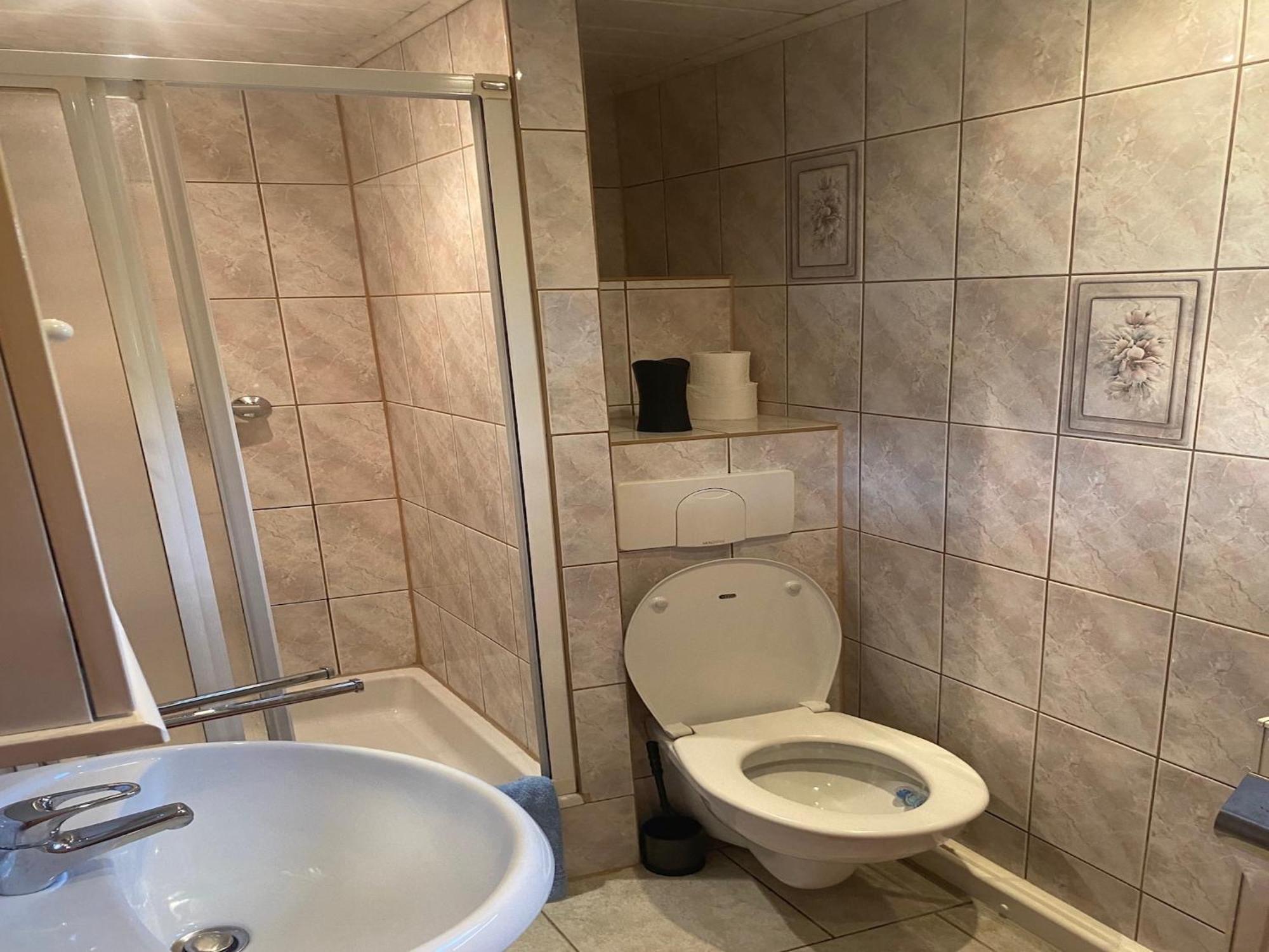 Gorgeous Holiday Home In Altenfeld  Екстериор снимка